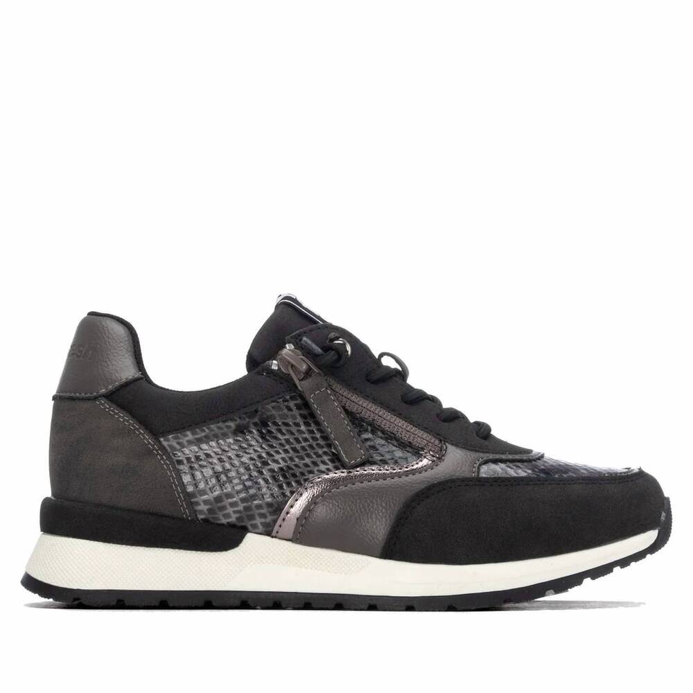 NEW REFRESH women's casual sneakers in plumb